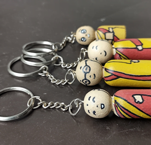 4 doll keychains